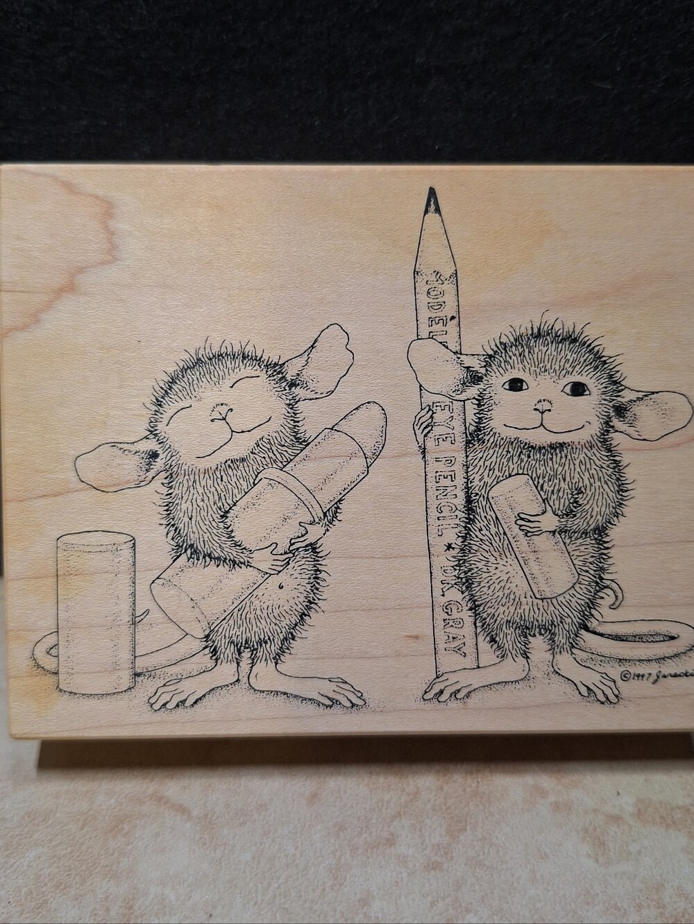 House Mouse Designs 1997 Wooden Block Stamp Eye Pencil & Lipstick Ready #HM 211